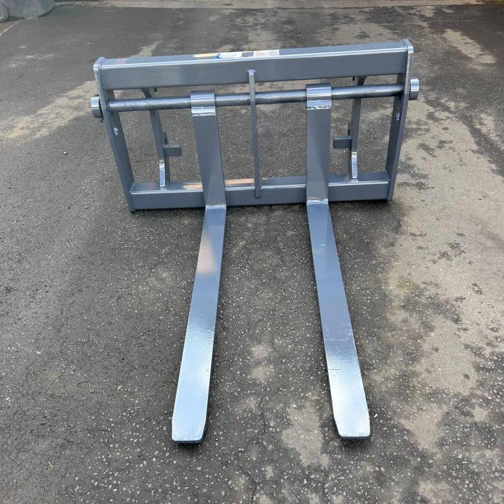 Pallet Fork with Floating Forks and Kramer Hooks